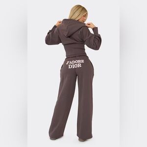 “J’adore Dior” joggers in brown